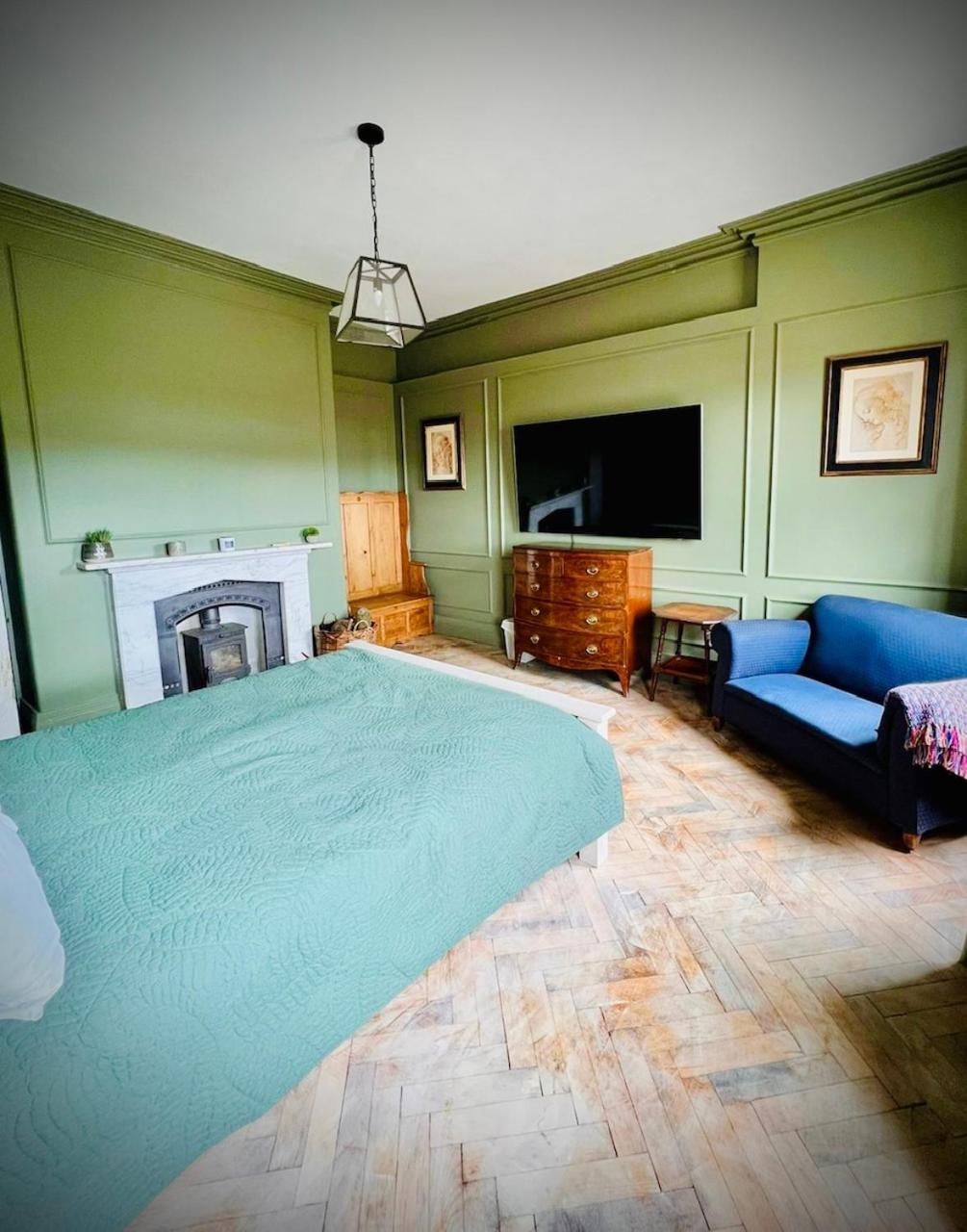 Llanerchydol Hall Suites 威尔斯浦 外观 照片