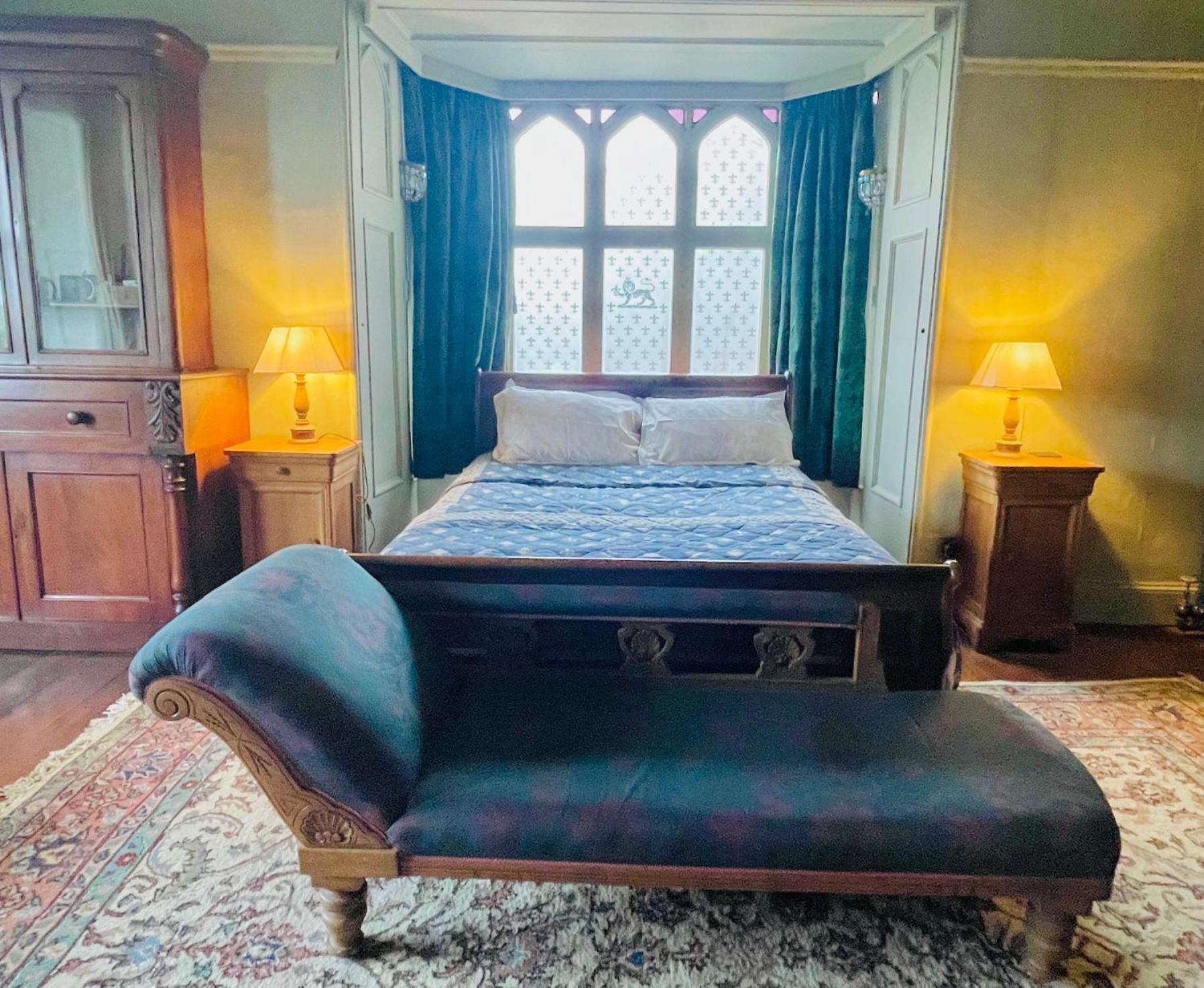 Llanerchydol Hall Suites 威尔斯浦 外观 照片