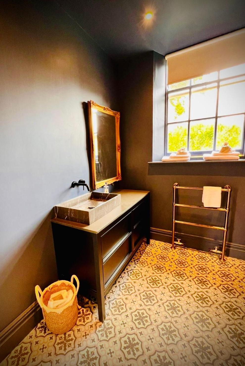Llanerchydol Hall Suites 威尔斯浦 外观 照片